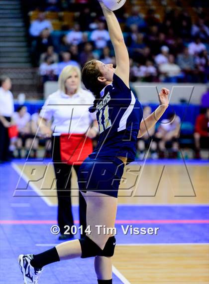 Thumbnail 2 in Eaton vs. Olathe (CHSAA State 3A Playoff) photogallery.