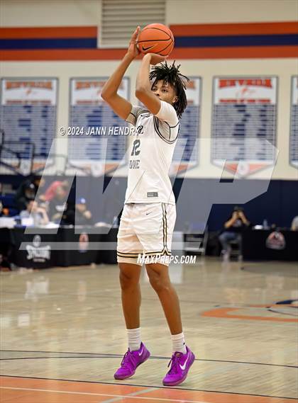 Thumbnail 2 in Basha vs. Notre Dame (SO) (Tarkanian Classic) photogallery.