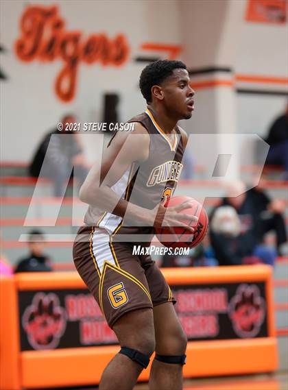 Thumbnail 2 in Union Mine vs Gunderson (Tiger Classic) photogallery.