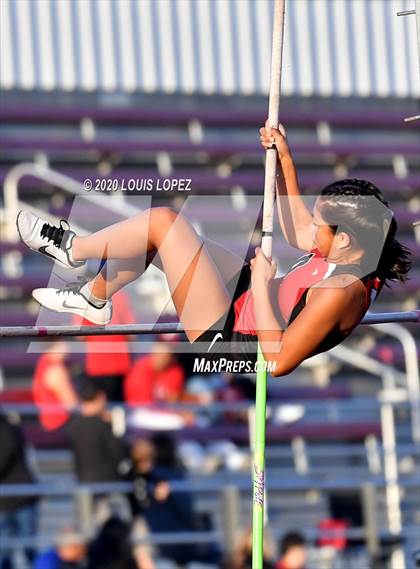Thumbnail 2 in Alta Loma vs. Colony @ Ayala Tri Meet photogallery.