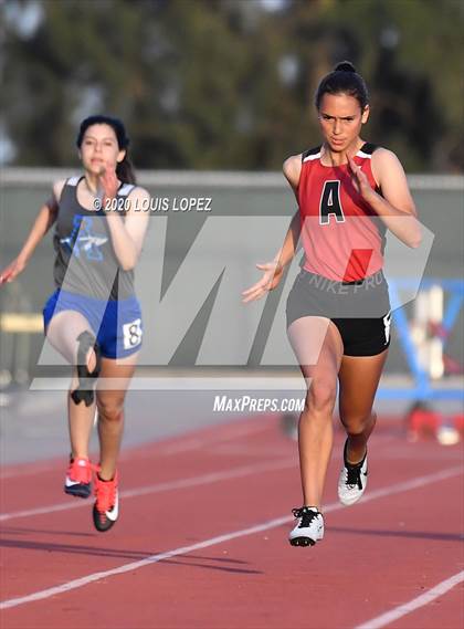 Thumbnail 3 in Alta Loma vs. Colony @ Ayala Tri Meet photogallery.