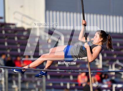 Thumbnail 2 in Alta Loma vs. Colony @ Ayala Tri Meet photogallery.