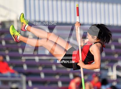 Thumbnail 2 in Alta Loma vs. Colony @ Ayala Tri Meet photogallery.