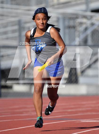 Thumbnail 1 in Alta Loma vs. Colony @ Ayala Tri Meet photogallery.