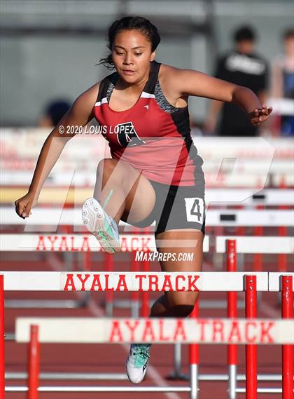 Thumbnail 3 in Alta Loma vs. Colony @ Ayala Tri Meet photogallery.