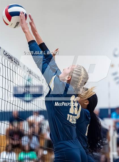 Thumbnail 1 in Carmel @ Cathedral photogallery.