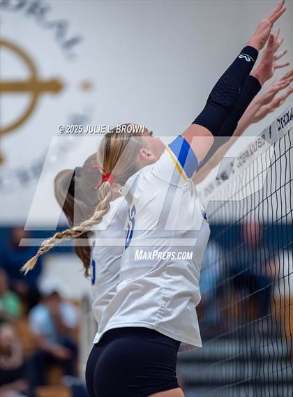 Thumbnail 1 in Carmel @ Cathedral photogallery.