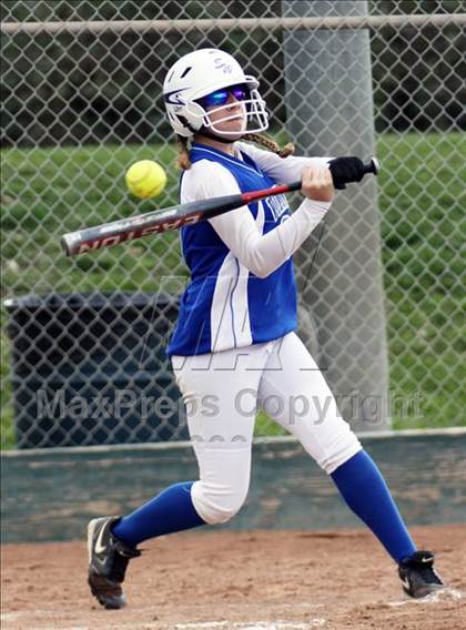 Thumbnail 2 in Campolindo vs Irvington (Queen of the Mountain) photogallery.