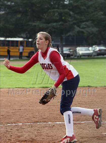 Thumbnail 2 in Campolindo vs Irvington (Queen of the Mountain) photogallery.