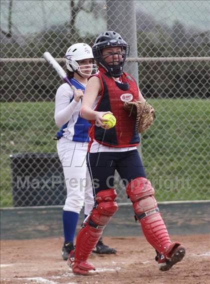 Thumbnail 3 in Campolindo vs Irvington (Queen of the Mountain) photogallery.