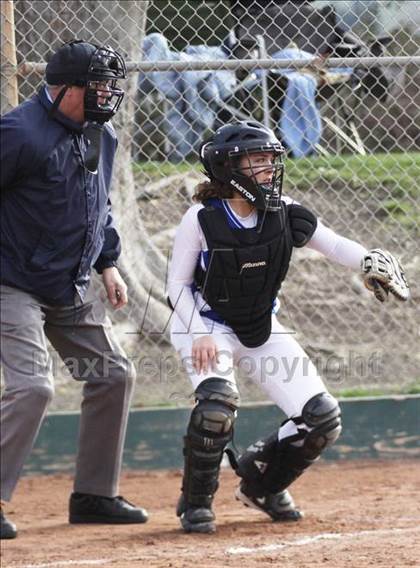 Thumbnail 3 in Campolindo vs Irvington (Queen of the Mountain) photogallery.