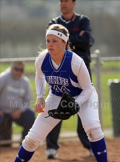 Thumbnail 2 in Campolindo vs Irvington (Queen of the Mountain) photogallery.