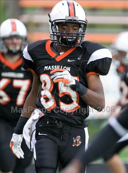 Thumbnail 3 in McKinley @ Washington (Nike 5 Days 2 Friday) photogallery.
