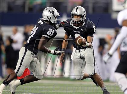 Thumbnail 1 in Martin vs. Carroll (UIL 5A Division 1 Bi-District Playoff) photogallery.