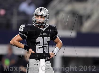 Thumbnail 2 in Martin vs. Carroll (UIL 5A Division 1 Bi-District Playoff) photogallery.