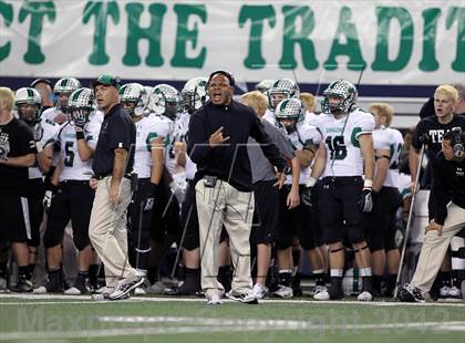 Thumbnail 2 in Martin vs. Carroll (UIL 5A Division 1 Bi-District Playoff) photogallery.