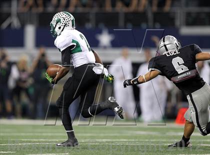 Thumbnail 3 in Martin vs. Carroll (UIL 5A Division 1 Bi-District Playoff) photogallery.