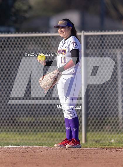 Thumbnail 3 in Orestimba vs. Gregori (Bill Evans Memorial)  photogallery.