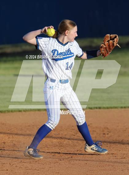 Thumbnail 3 in Lincolnton @ Maiden (DH game 2) photogallery.