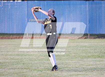 Thumbnail 2 in Lincolnton @ Maiden (DH game 2) photogallery.