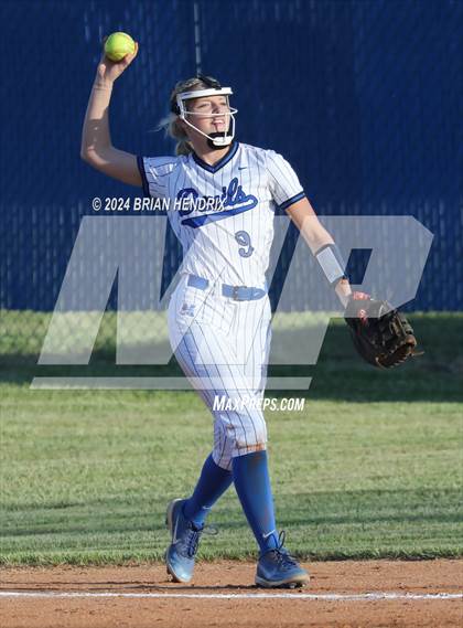 Thumbnail 2 in Lincolnton @ Maiden (DH game 2) photogallery.
