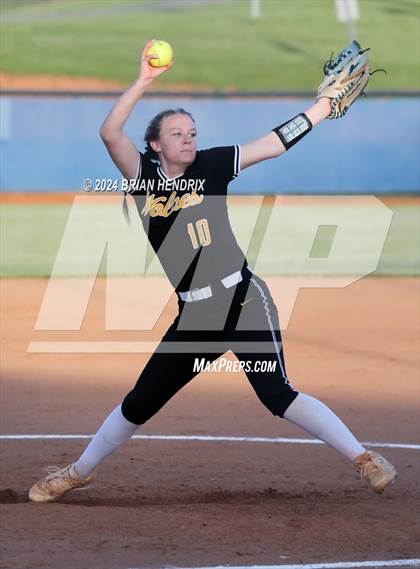 Thumbnail 3 in Lincolnton @ Maiden (DH game 2) photogallery.