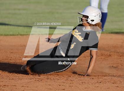 Thumbnail 1 in Lincolnton @ Maiden (DH game 2) photogallery.