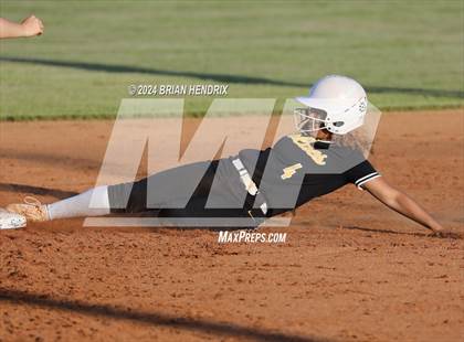 Thumbnail 2 in Lincolnton @ Maiden (DH game 2) photogallery.