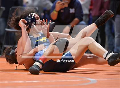 Thumbnail 3 in UIL State Championships - 5A 138lb Final photogallery.