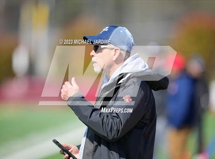 Thumbnail 2 in Bellevue (WA) vs Claremont (BC) photogallery.