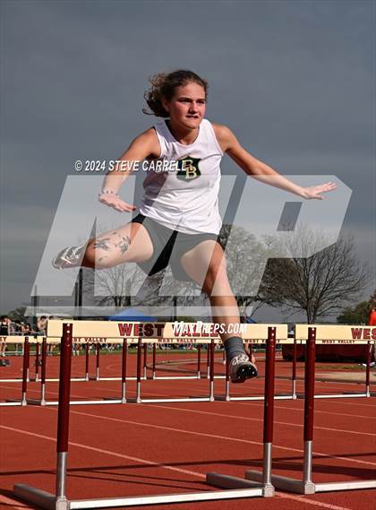 Thumbnail 3 in Eagle Relays (Hurdles) photogallery.