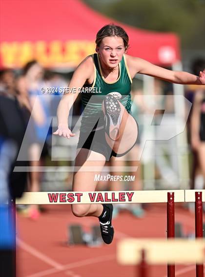 Thumbnail 2 in Eagle Relays (Hurdles) photogallery.
