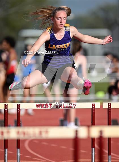 Thumbnail 2 in Eagle Relays (Hurdles) photogallery.