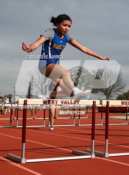 Thumbnail 2 in Eagle Relays (Hurdles) photogallery.