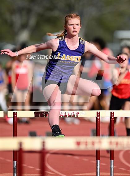Thumbnail 3 in Eagle Relays (Hurdles) photogallery.