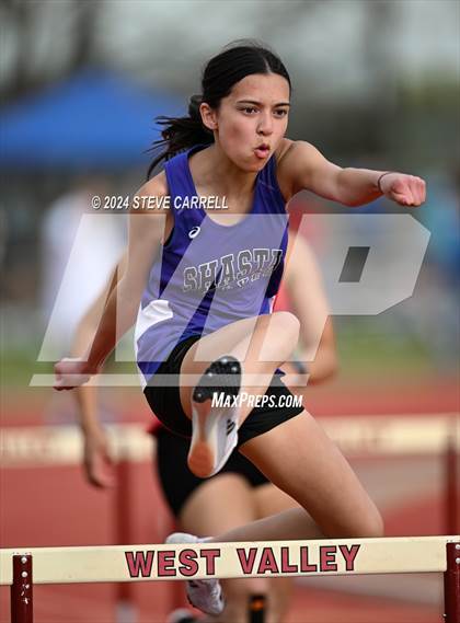 Thumbnail 3 in Eagle Relays (Hurdles) photogallery.