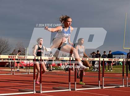 Thumbnail 3 in Eagle Relays (Hurdles) photogallery.