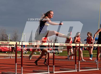 Thumbnail 2 in Eagle Relays (Hurdles) photogallery.