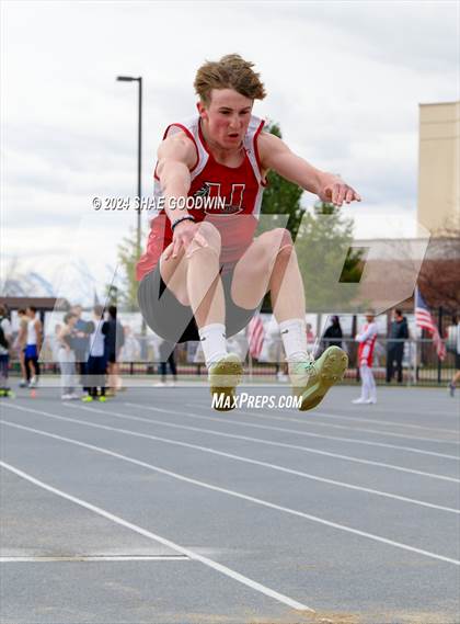 Thumbnail 1 in Alpha Invitational (Long Jump) photogallery.