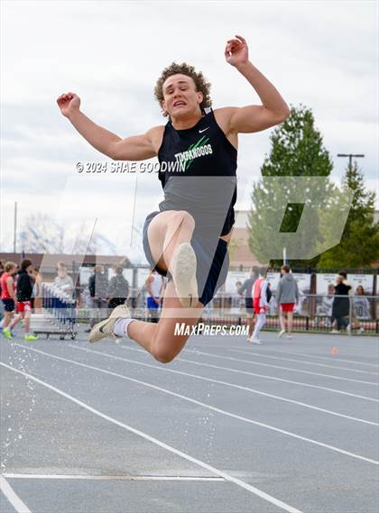 Thumbnail 2 in Alpha Invitational (Long Jump) photogallery.