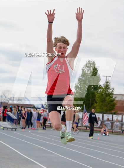 Thumbnail 2 in Alpha Invitational (Long Jump) photogallery.