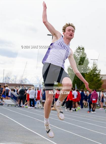Thumbnail 2 in Alpha Invitational (Long Jump) photogallery.