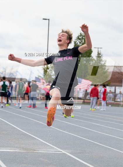 Thumbnail 3 in Alpha Invitational (Long Jump) photogallery.