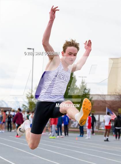 Thumbnail 1 in Alpha Invitational (Long Jump) photogallery.