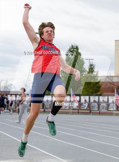 Thumbnail 1 in Alpha Invitational (Long Jump) photogallery.