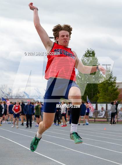 Thumbnail 3 in Alpha Invitational (Long Jump) photogallery.