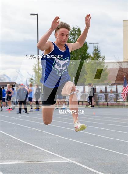 Thumbnail 3 in Alpha Invitational (Long Jump) photogallery.