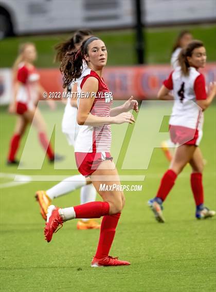 Thumbnail 3 in Clinton vs. Wheatmore (NCHSAA 2A Final) (1 of 2 - the Game) photogallery.