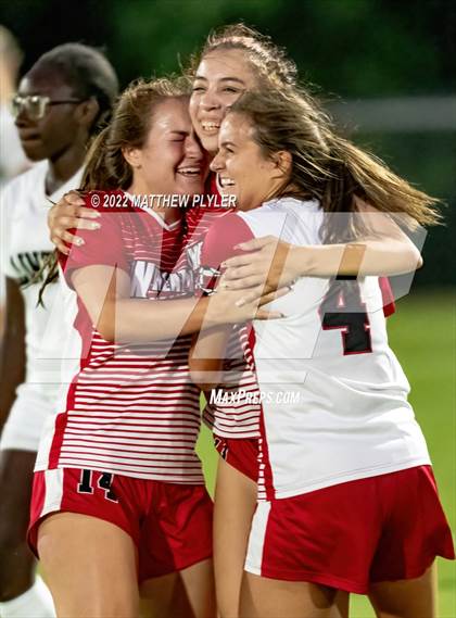 Thumbnail 2 in Clinton vs. Wheatmore (NCHSAA 2A Final) (1 of 2 - the Game) photogallery.