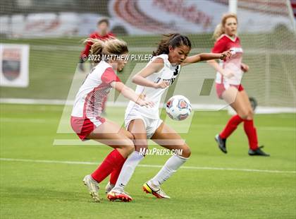 Thumbnail 3 in Clinton vs. Wheatmore (NCHSAA 2A Final) (1 of 2 - the Game) photogallery.